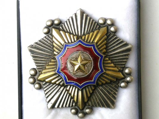 Орден Государственного знамени 2 ст.jpg