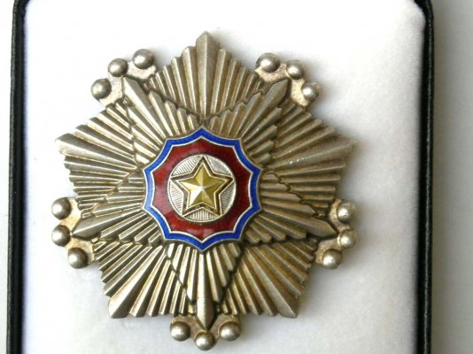 Орден Государственного знамени 3 ст.jpg