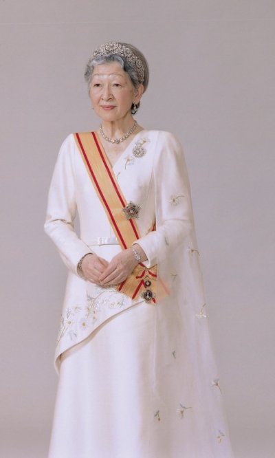 Empress Michiko.jpg