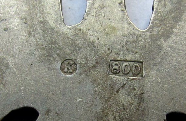 103b.jpg